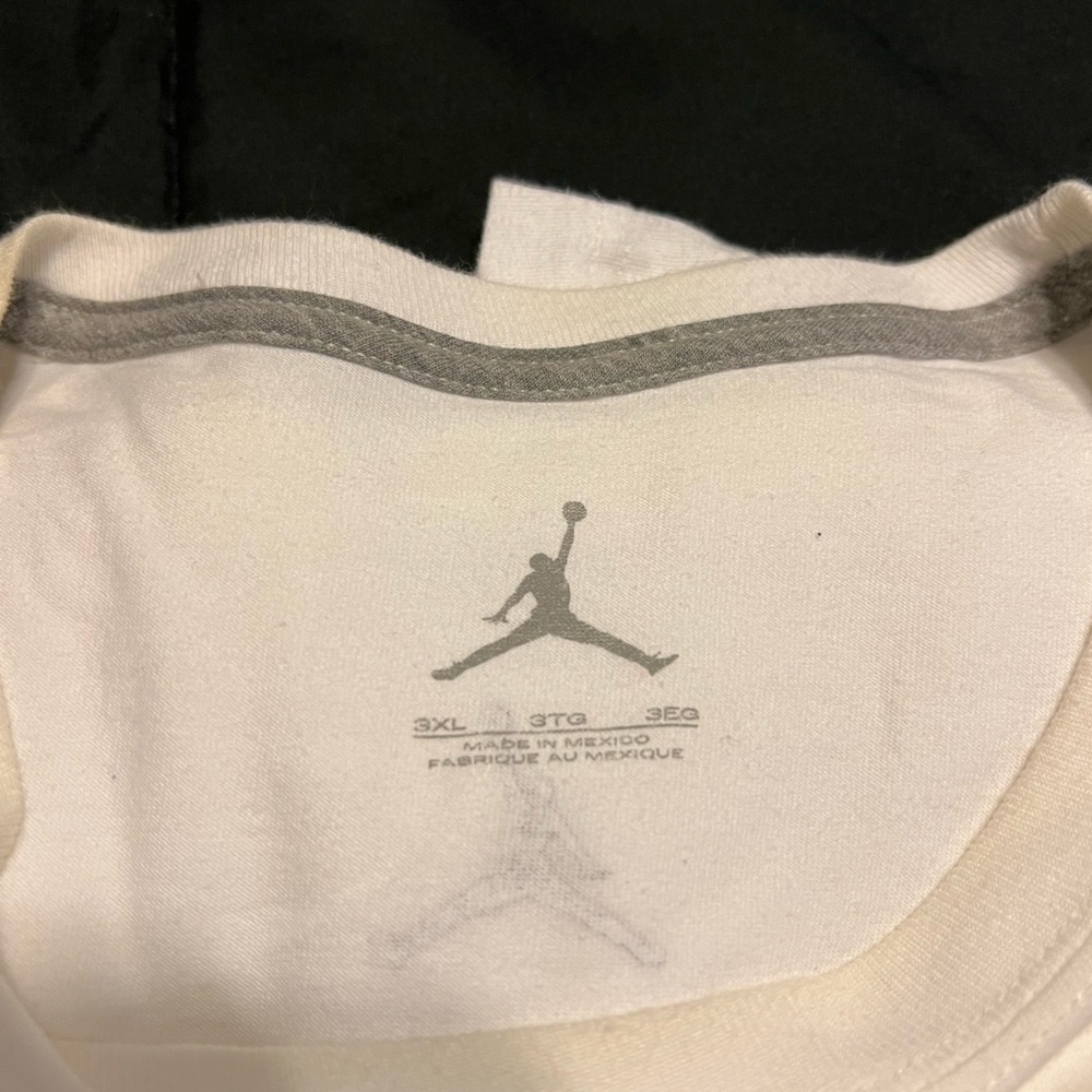Jordan Tee - Picture 2 of 7